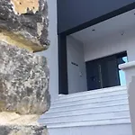 Ξενοδοχείο με διαμερίσματα Marelia 4*