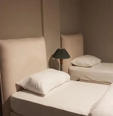 Marelia 公寓式酒店 阿利韦里翁